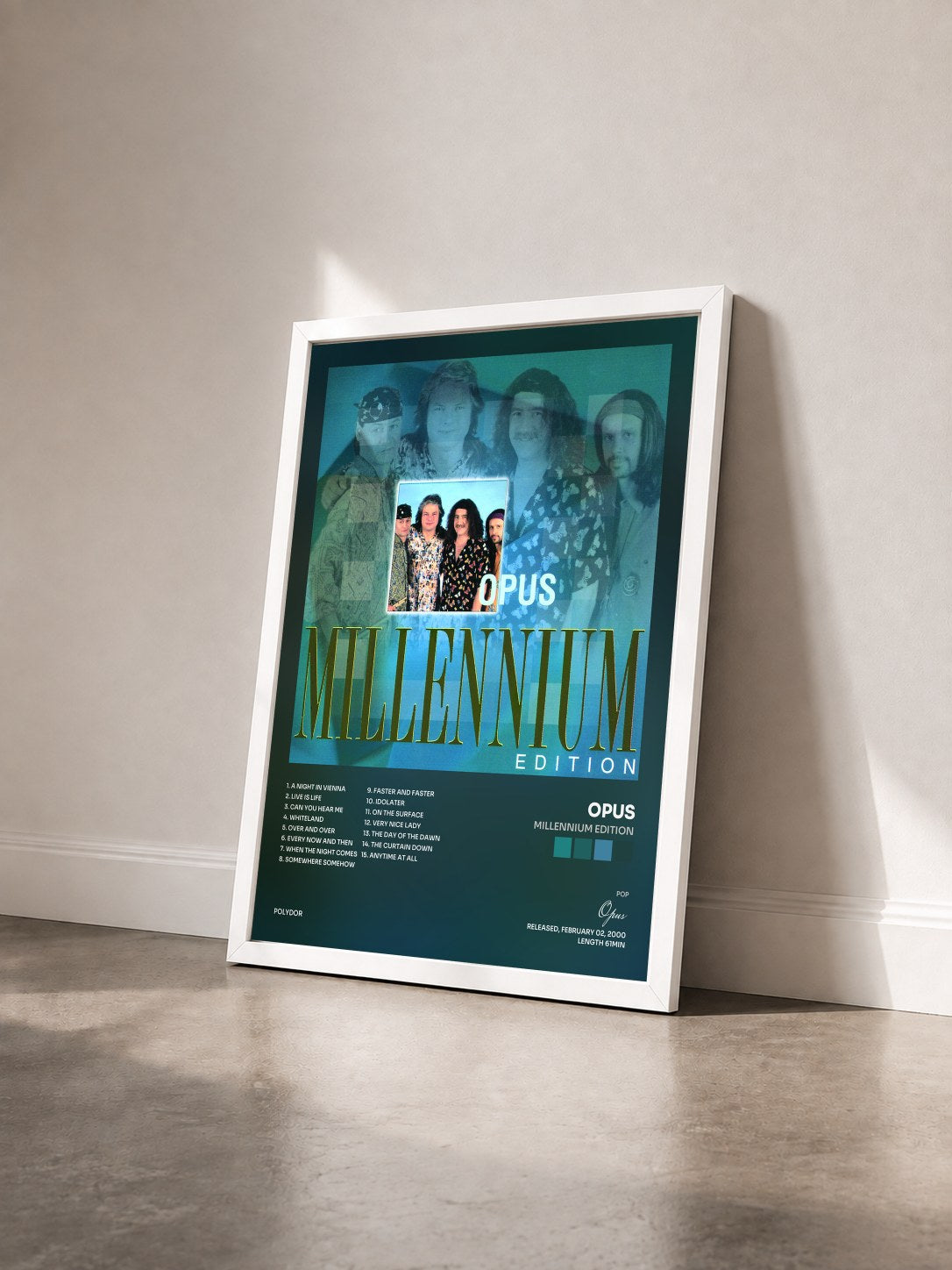 #blanc Tableau de l'album Millennium Edition de Opus vu de trois quarts, cadre blanc