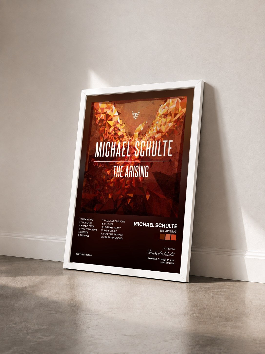 #blanc Tableau de l'album The Arising de Michael Schulte vu de trois quarts, cadre blanc