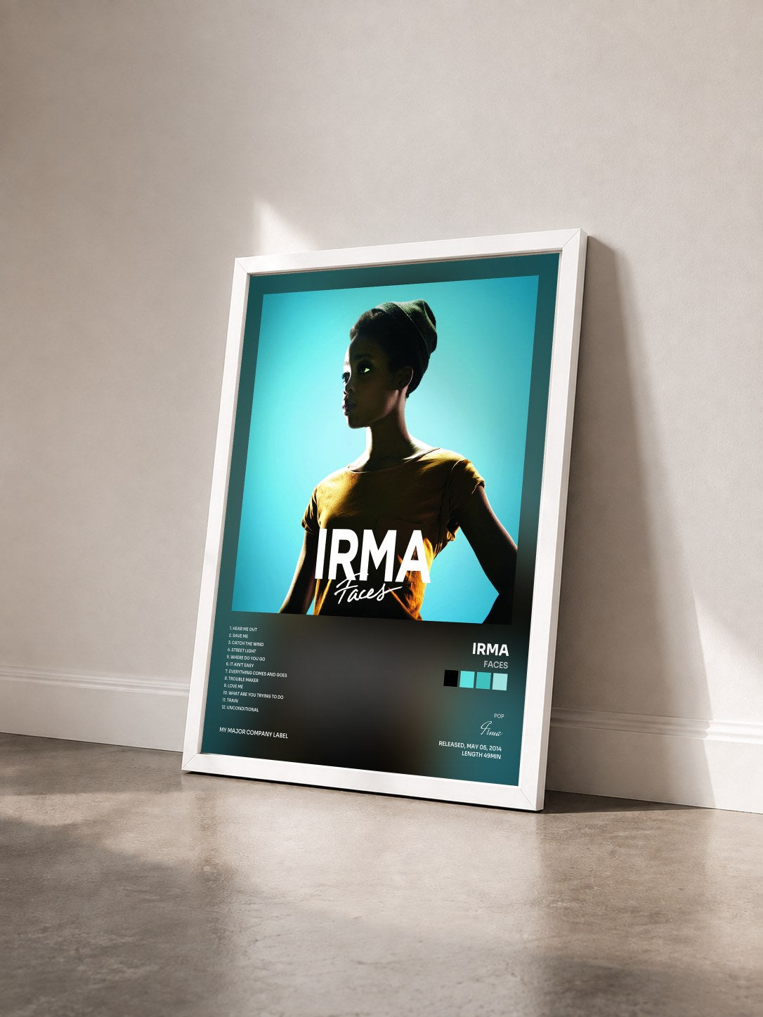 #blanc Tableau de l'album Faces de Irma vu de trois quarts, cadre blanc