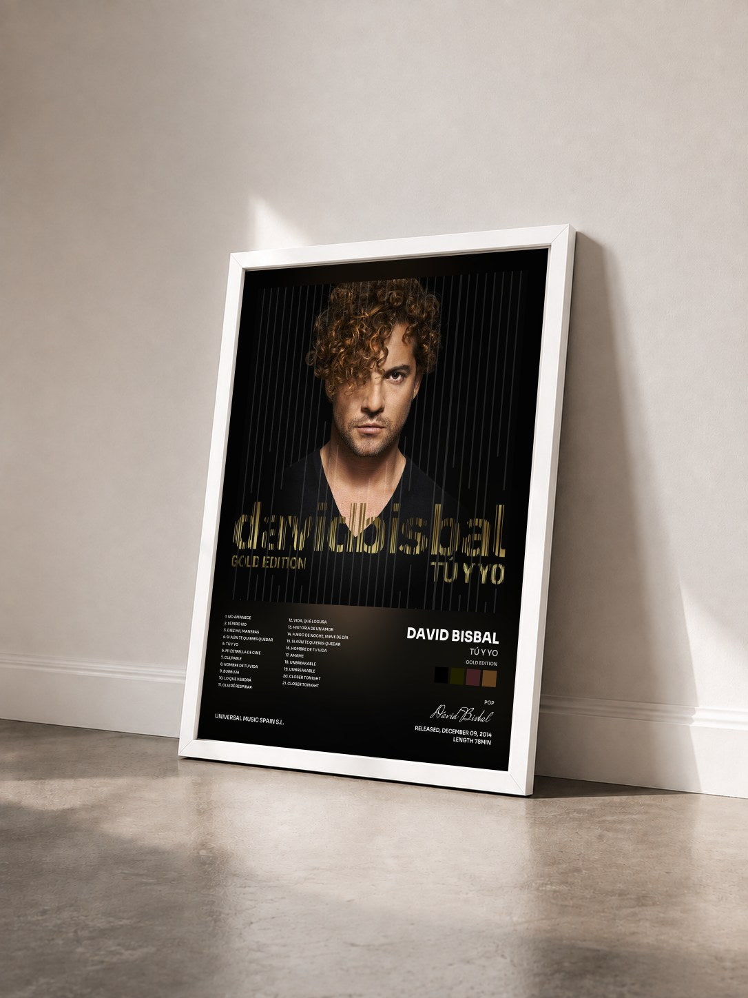 #blanc Tableau de l'album Tú Y Yo (Gold Edition) de David Bisbal vu de trois quarts, cadre blanc