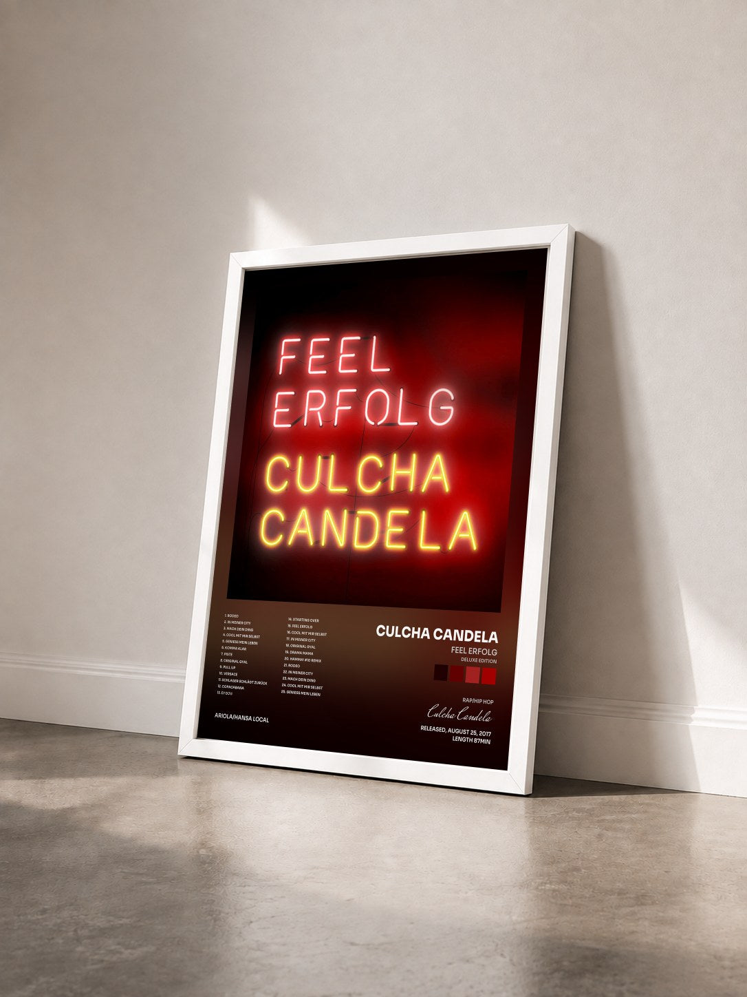 #blanc Tableau de l'album Feel Erfolg (Deluxe Edition) de Culcha Candela vu de trois quarts, cadre blanc