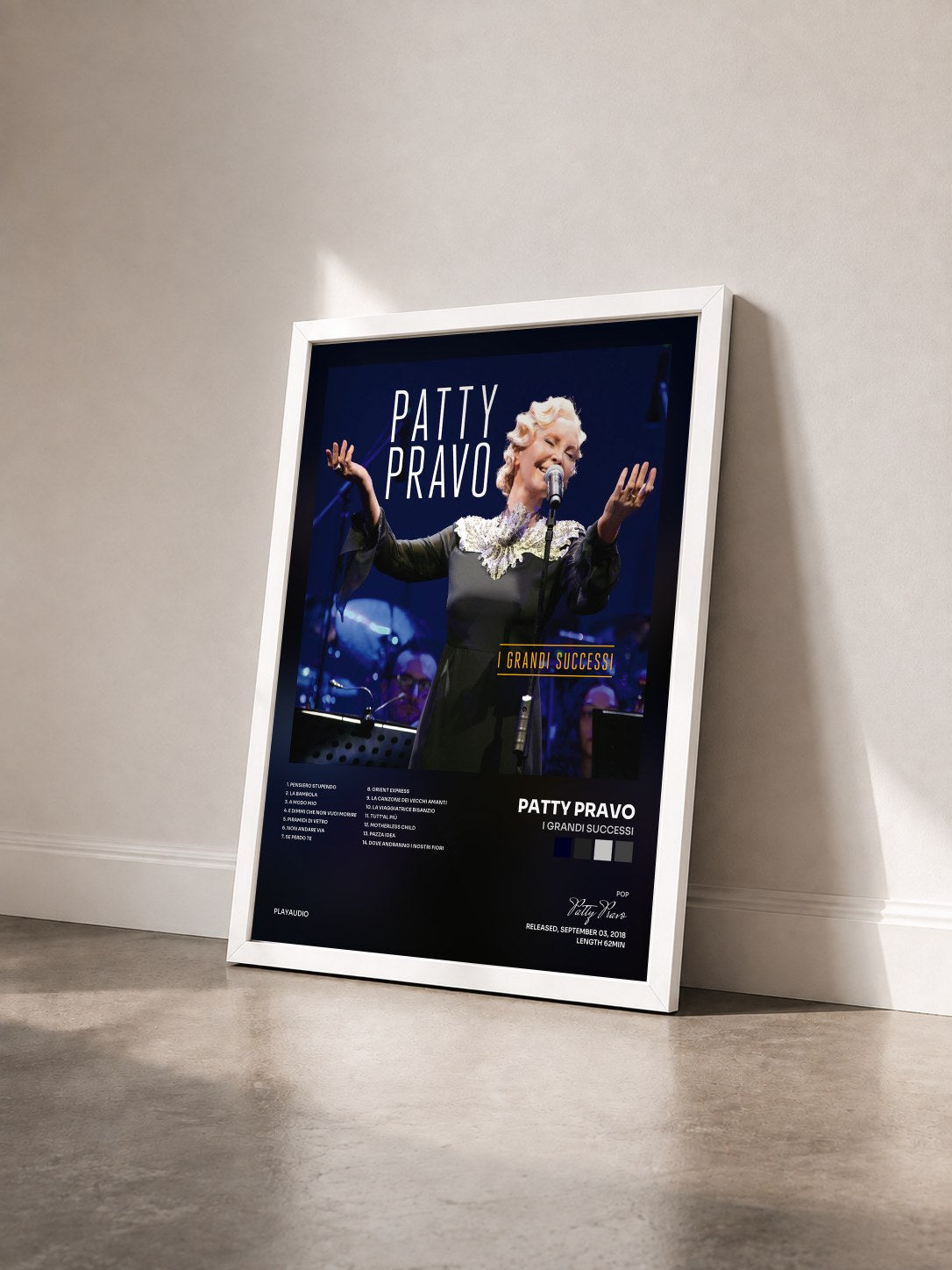#blanc Tableau de l'album I Grandi Successi de Patty Pravo vu de trois quarts, cadre blanc