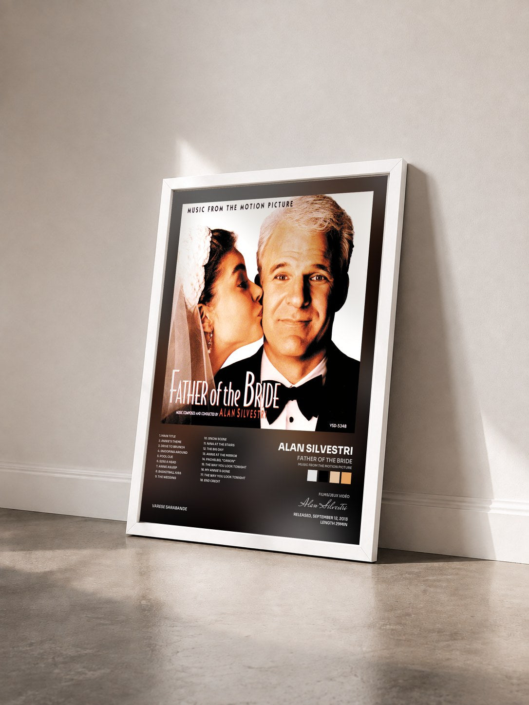 #blanc Tableau de l'album Father Of The Bride (Music From The Motion Picture) de Alan Silvestri vu de trois quarts, cadre blanc