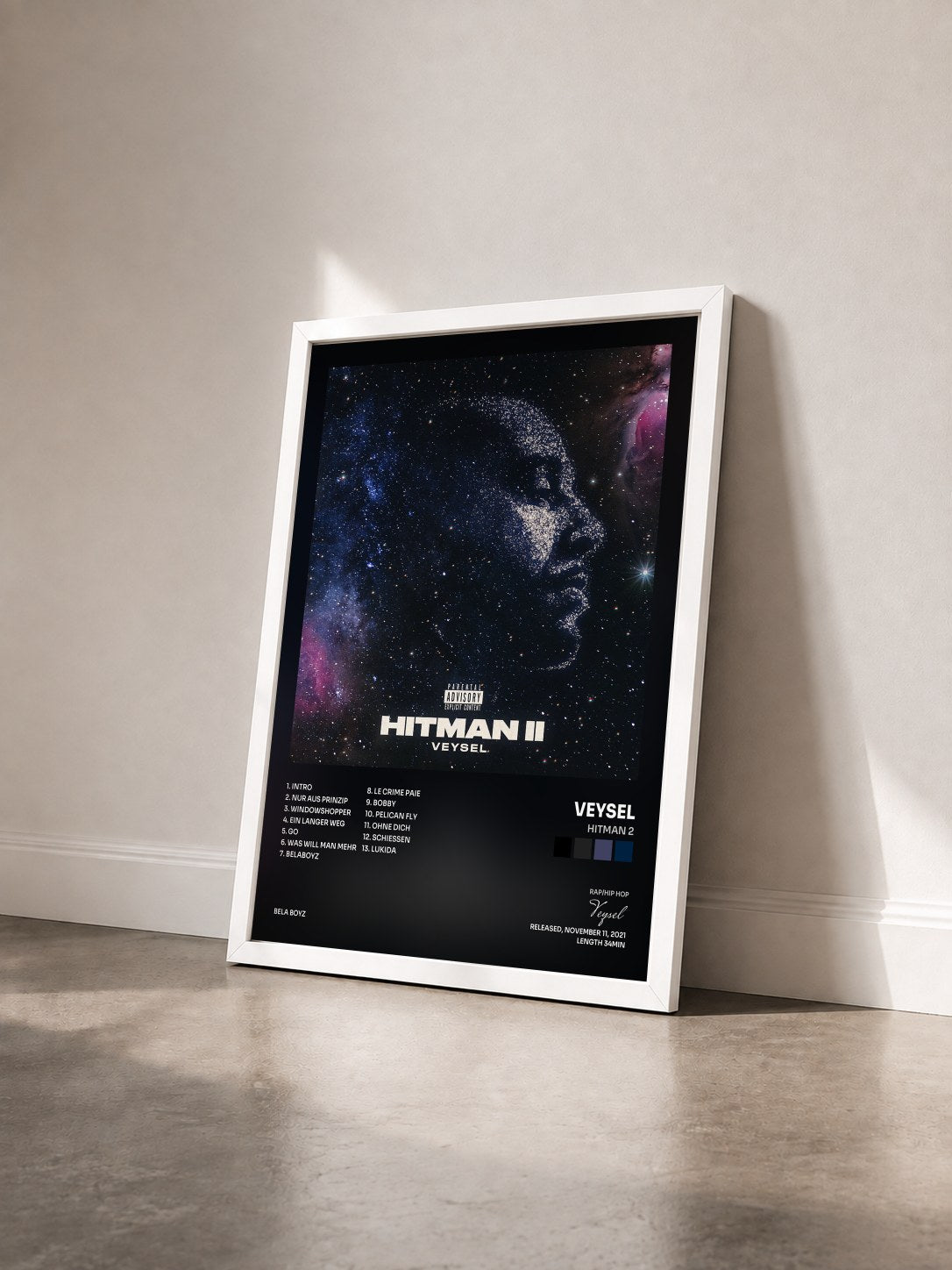#blanc Tableau de l'album Hitman 2 de Veysel vu de trois quarts, cadre blanc