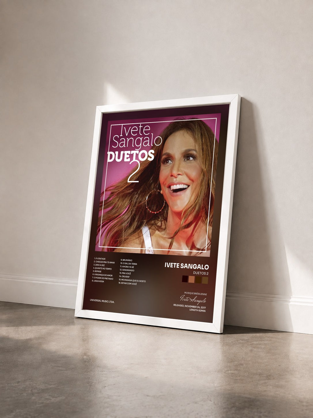 #blanc Tableau de l'album Duetos 2 de Ivete Sangalo vu de trois quarts, cadre blanc