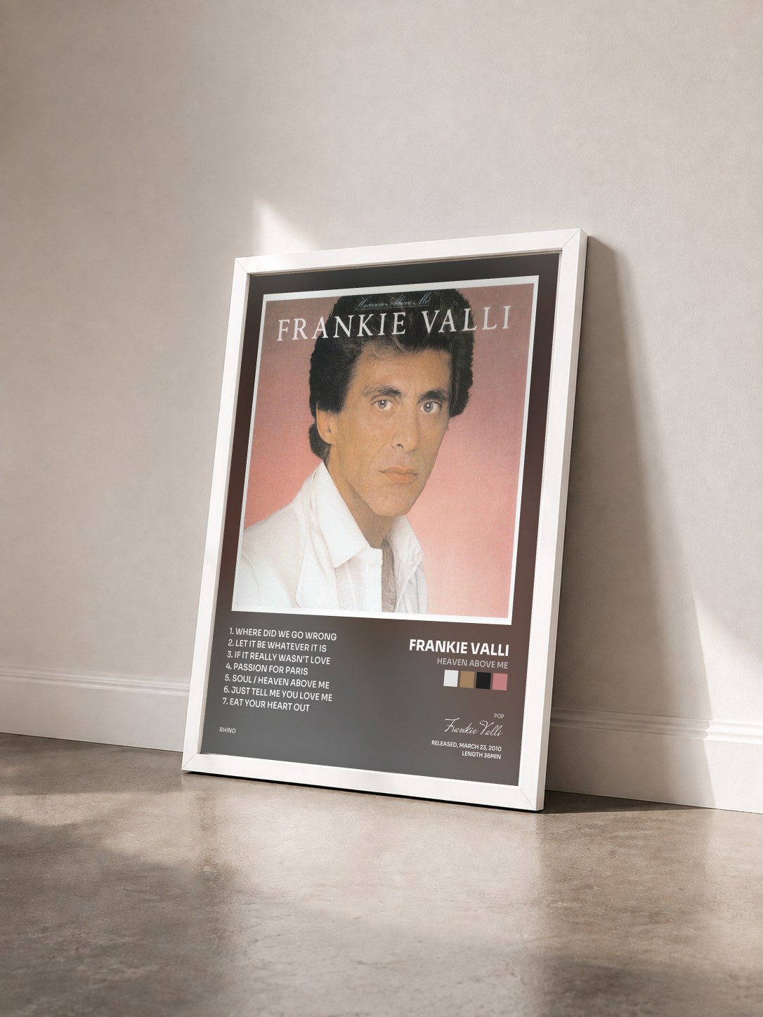 #blanc Tableau de l'album Heaven Above Me de Frankie Valli vu de trois quarts, cadre blanc