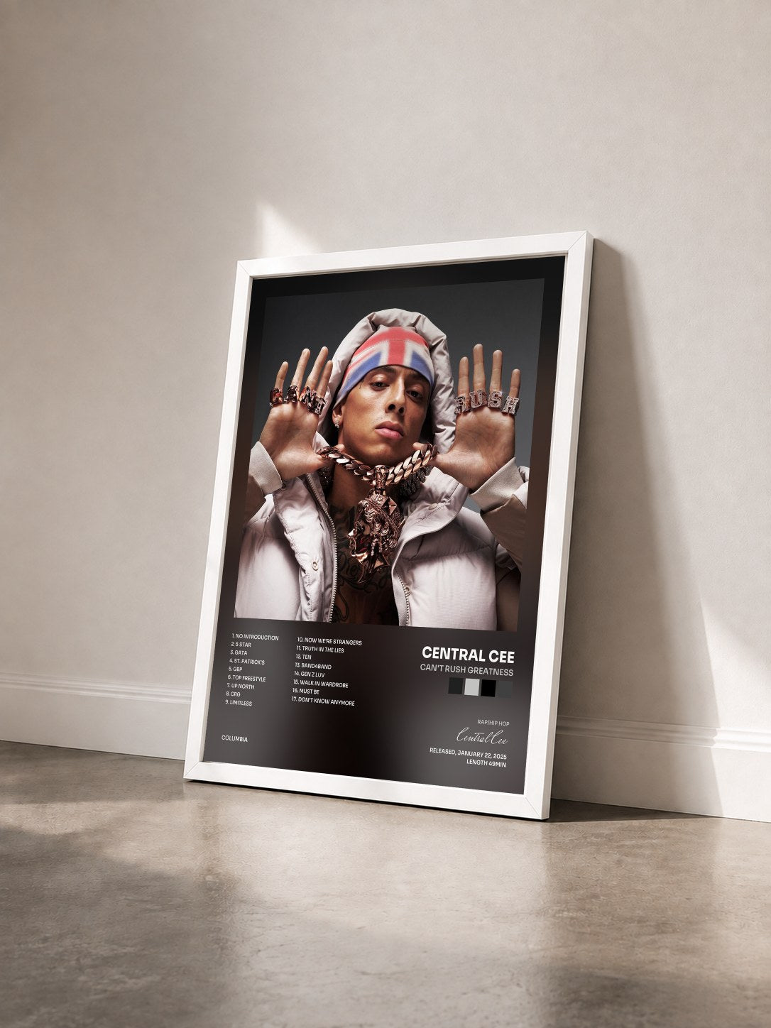 #blanc Tableau de l'album CAN'T RUSH GREATNESS de Central Cee vu de trois quarts, cadre blanc