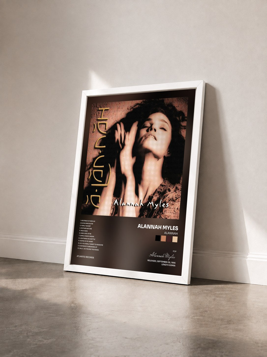 #blanc Tableau de l'album Alannah de Alannah Myles vu de trois quarts, cadre blanc