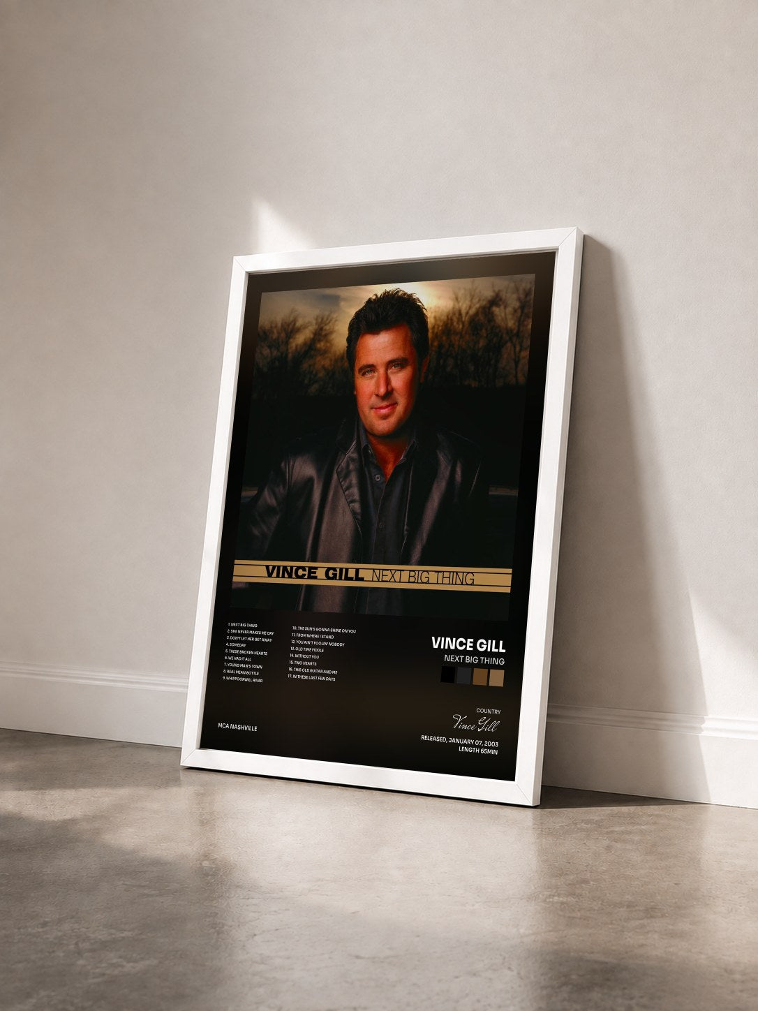 #blanc Tableau de l'album Next Big Thing de Vince Gill vu de trois quarts, cadre blanc