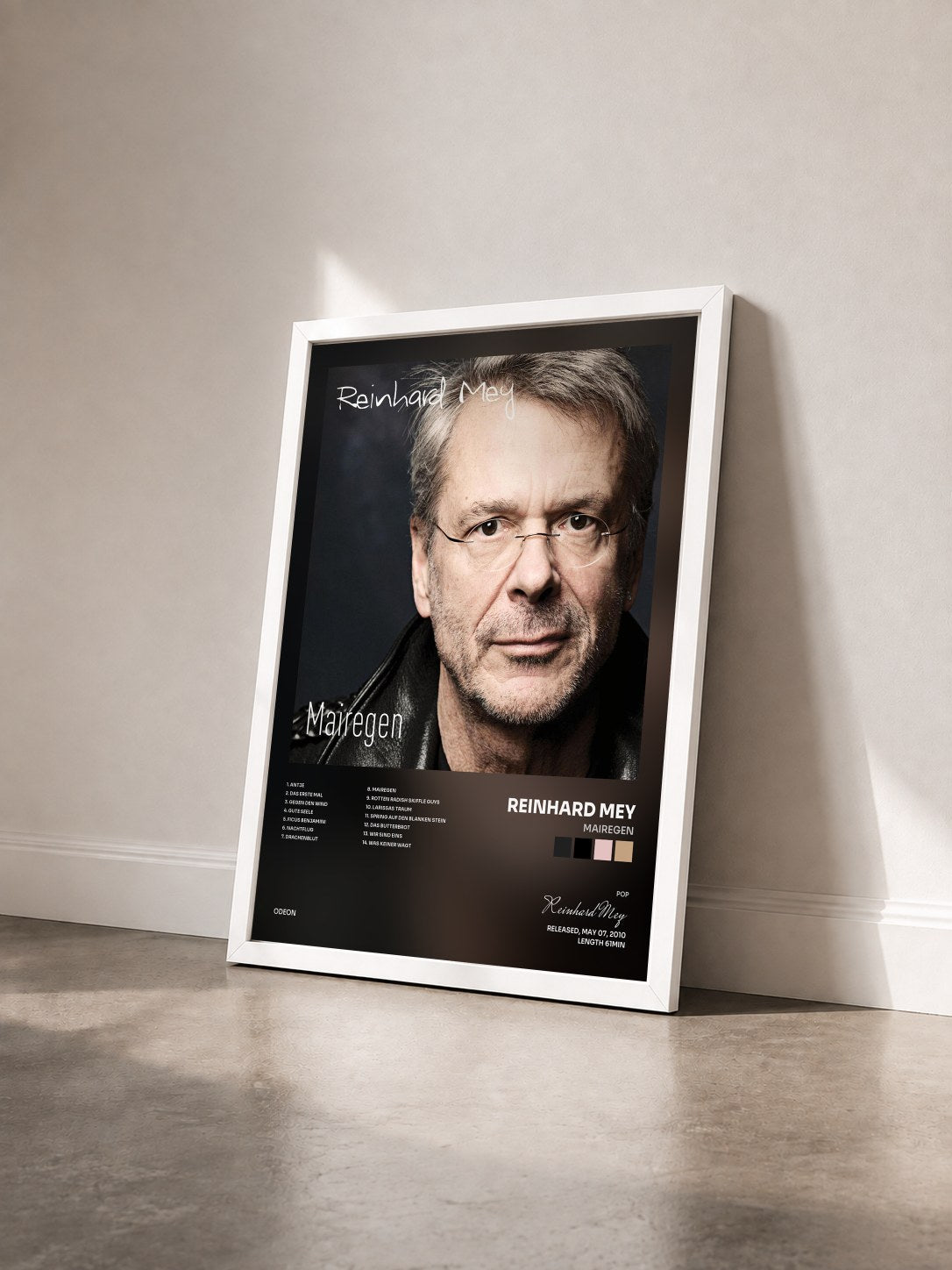 #blanc Tableau de l'album Mairegen de Reinhard Mey vu de trois quarts, cadre blanc
