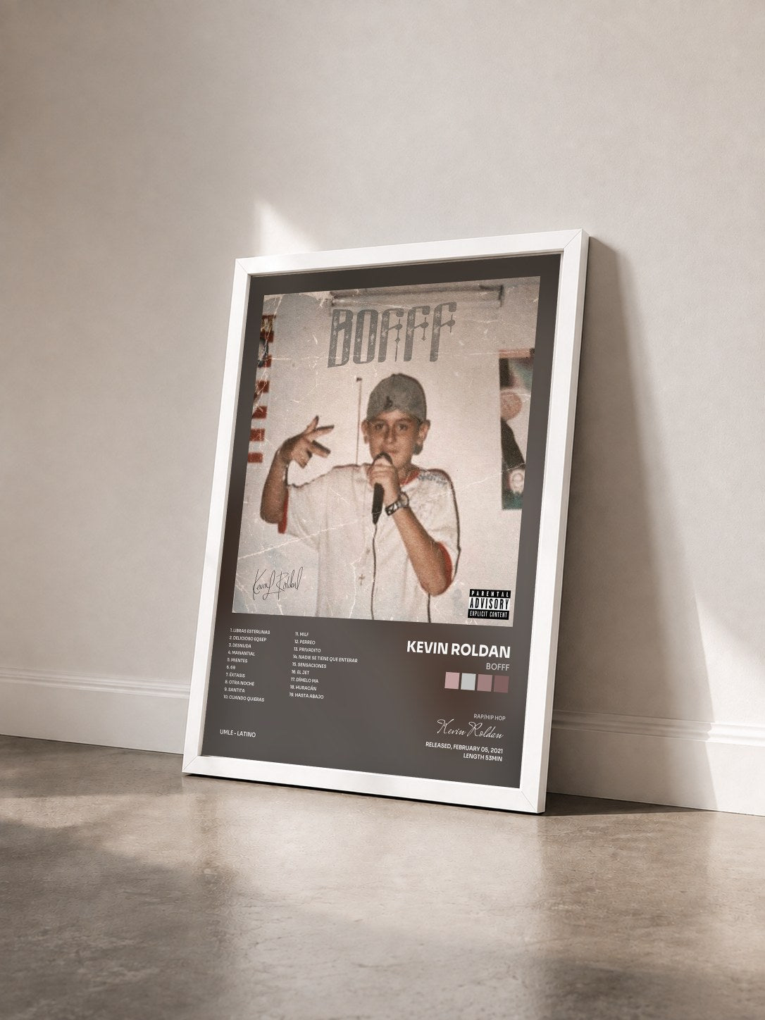 #blanc Tableau de l'album Bofff de Kevin Roldan vu de trois quarts, cadre blanc
