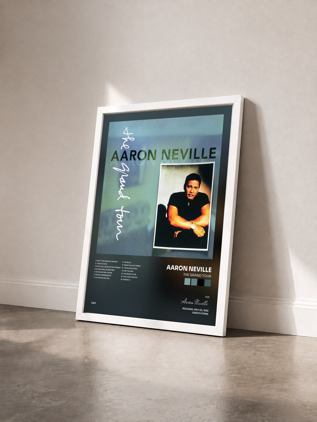 #blanc Tableau de l'album The Grand Tour de Aaron Neville vu de trois quarts, cadre blanc