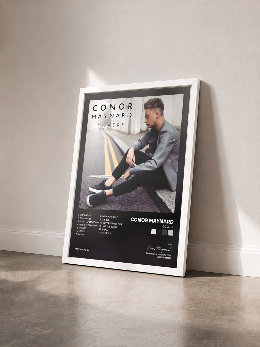 #blanc Tableau de l'album Covers de Conor Maynard vu de trois quarts, cadre blanc
