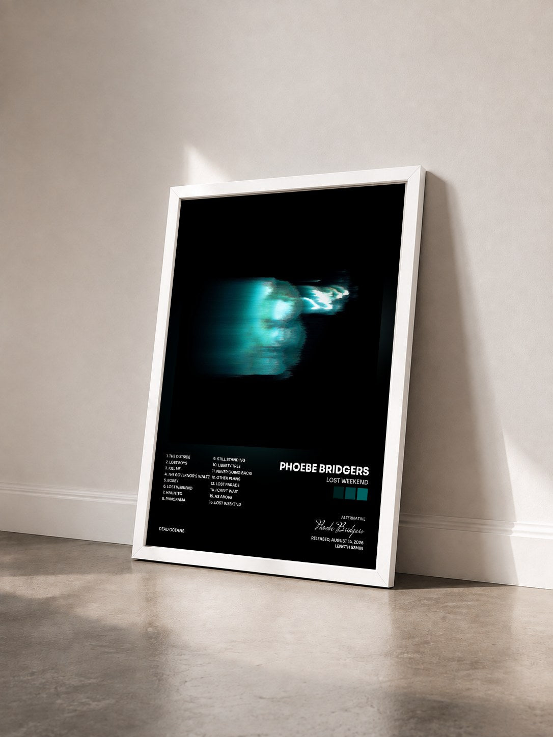 #blanc Tableau de l'album Lost Weekend de Phoebe Bridgers vu de trois quarts, cadre blanc