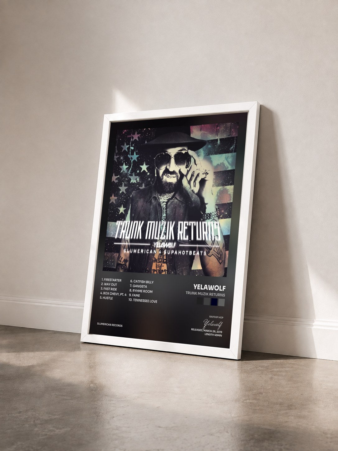 #blanc Tableau de l'album Trunk Muzik Returns de Yelawolf vu de trois quarts, cadre blanc