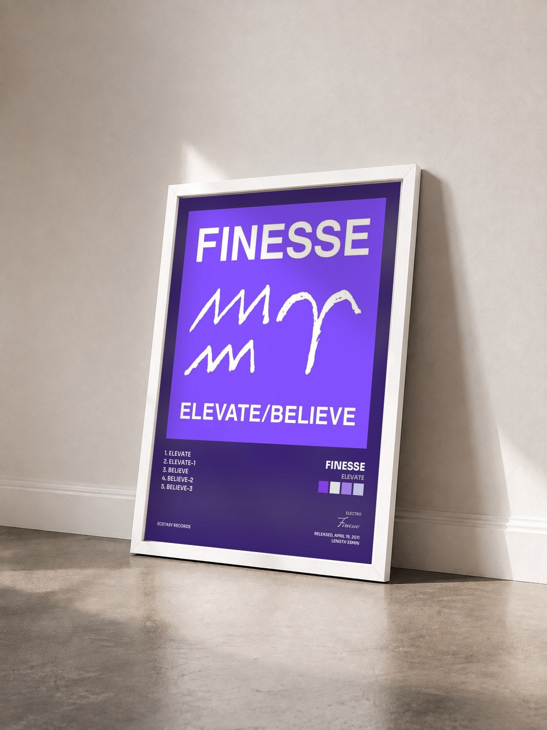 #blanc Tableau de l'album Elevate de Finesse vu de trois quarts, cadre blanc
