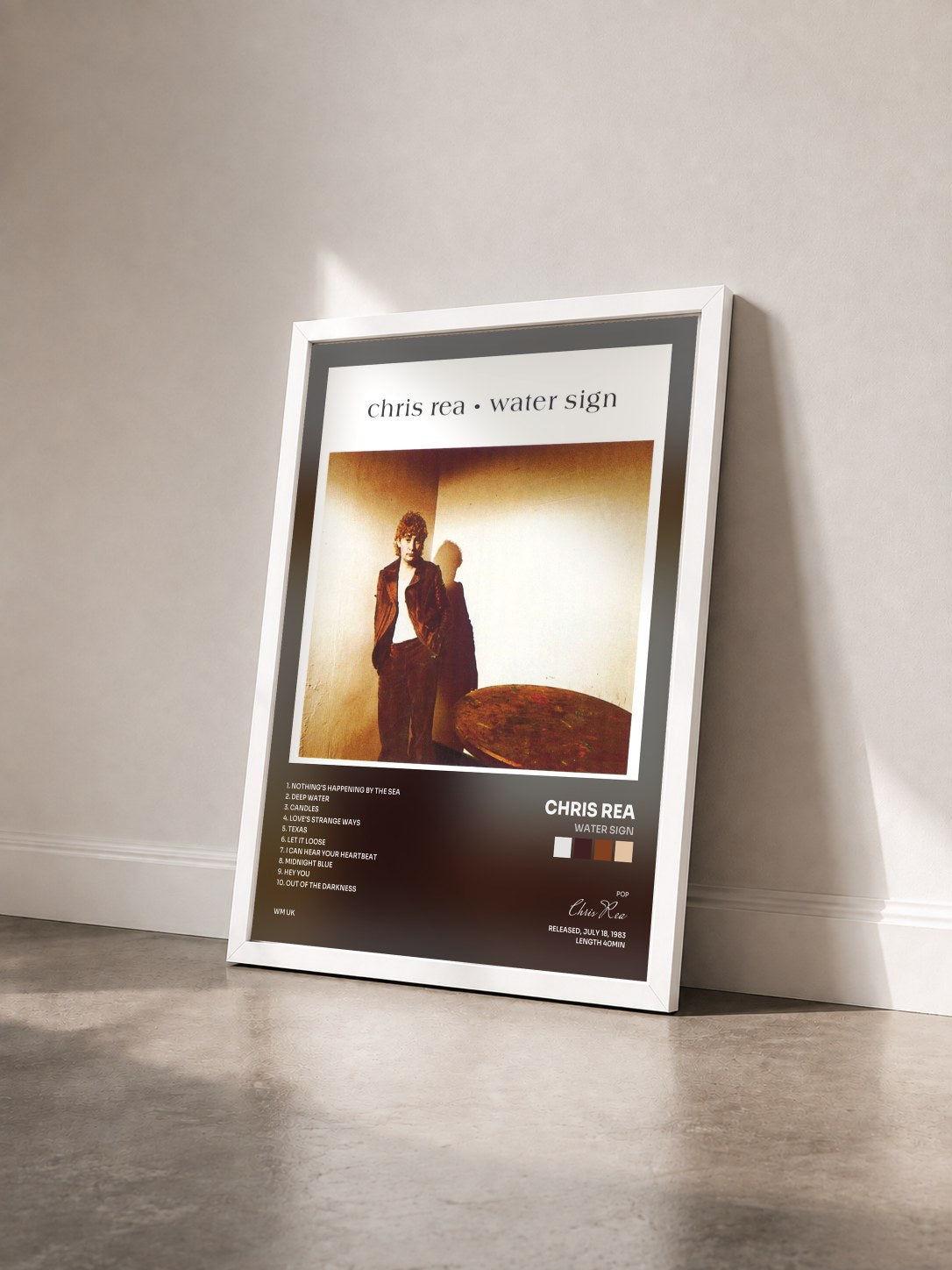 #blanc Tableau de l'album Water Sign de Chris Rea vu de trois quarts, cadre blanc