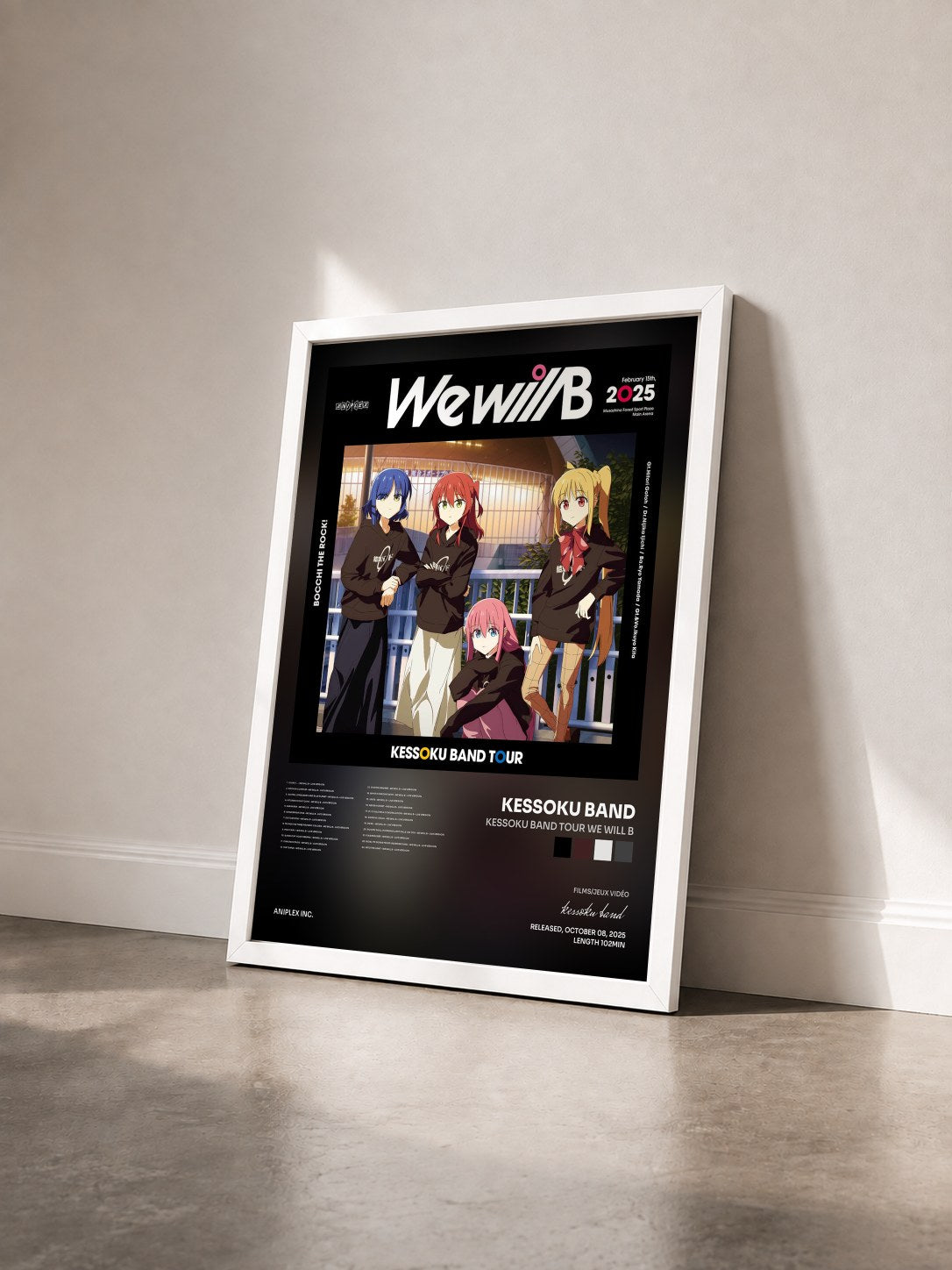#blanc Tableau de l'album Kessoku Band TOUR We will B de kessoku band vu de trois quarts, cadre blanc
