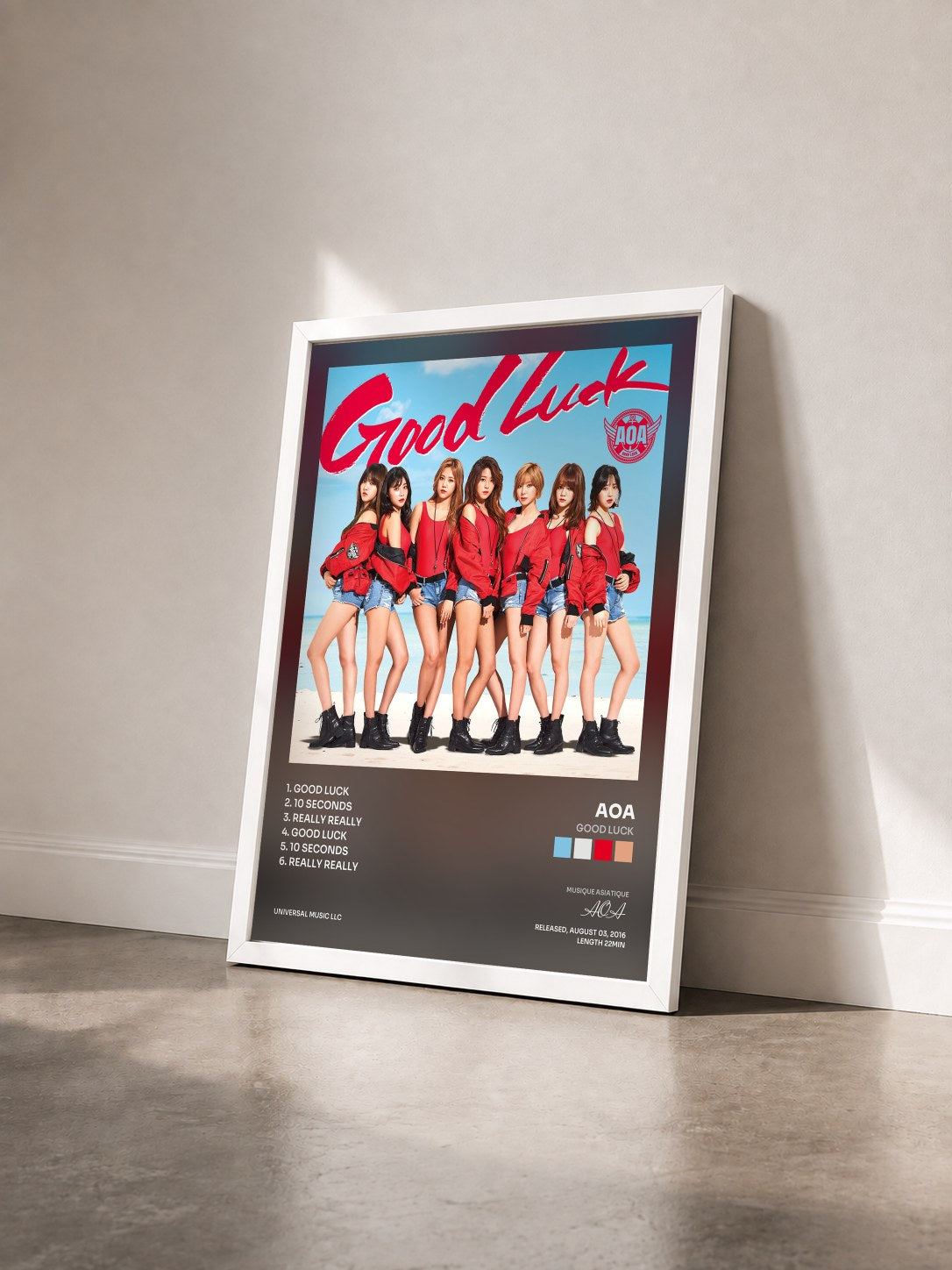 #blanc Tableau de l'album Good Luck de AOA vu de trois quarts, cadre blanc