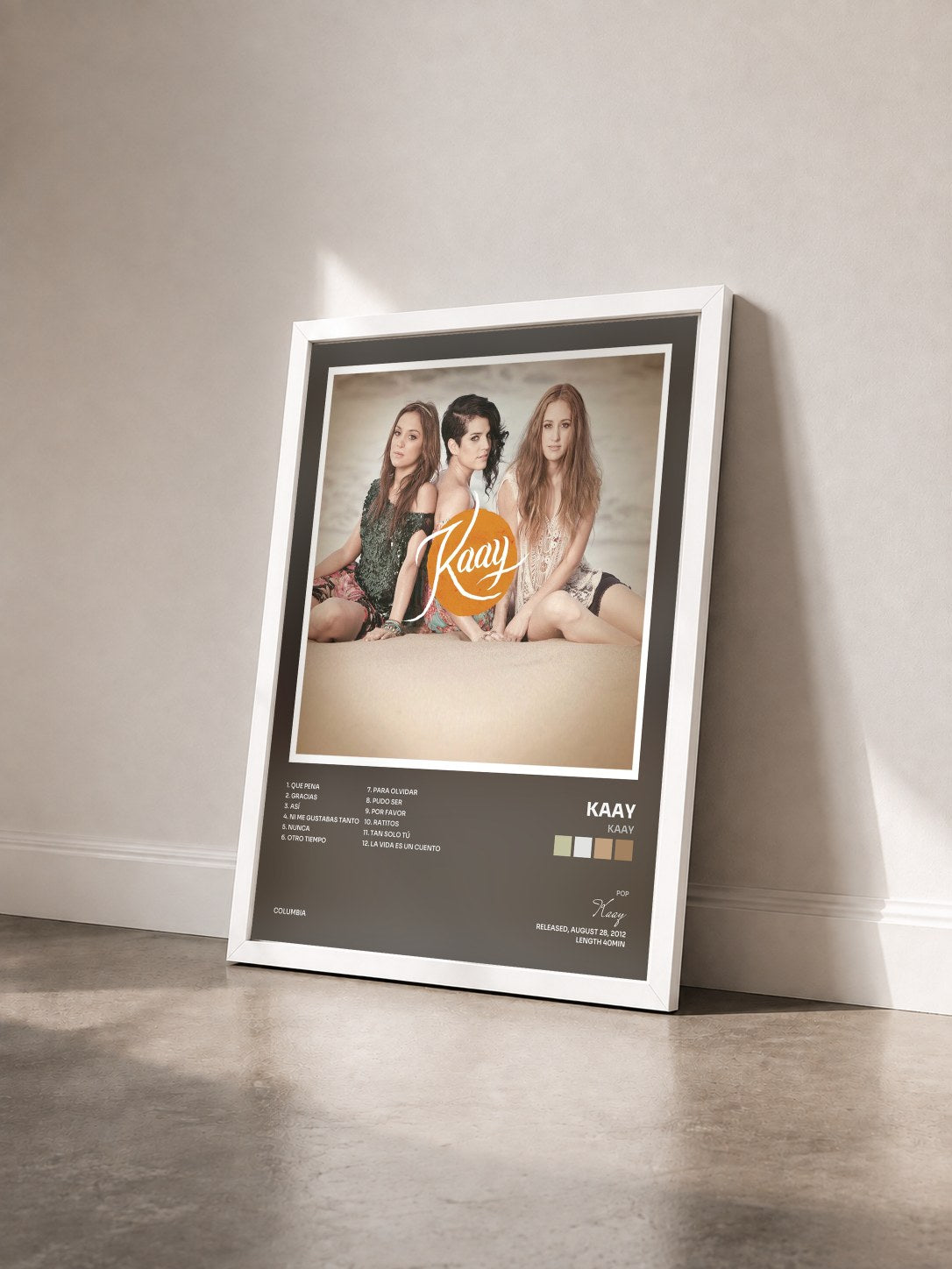 #blanc Tableau de l'album Kaay de Kaay vu de trois quarts, cadre blanc