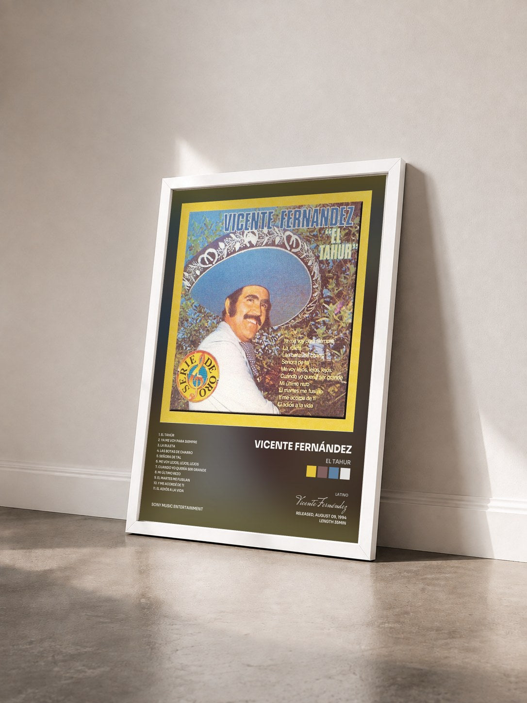 #blanc Tableau de l'album El Tahur de Vicente Fernández vu de trois quarts, cadre blanc