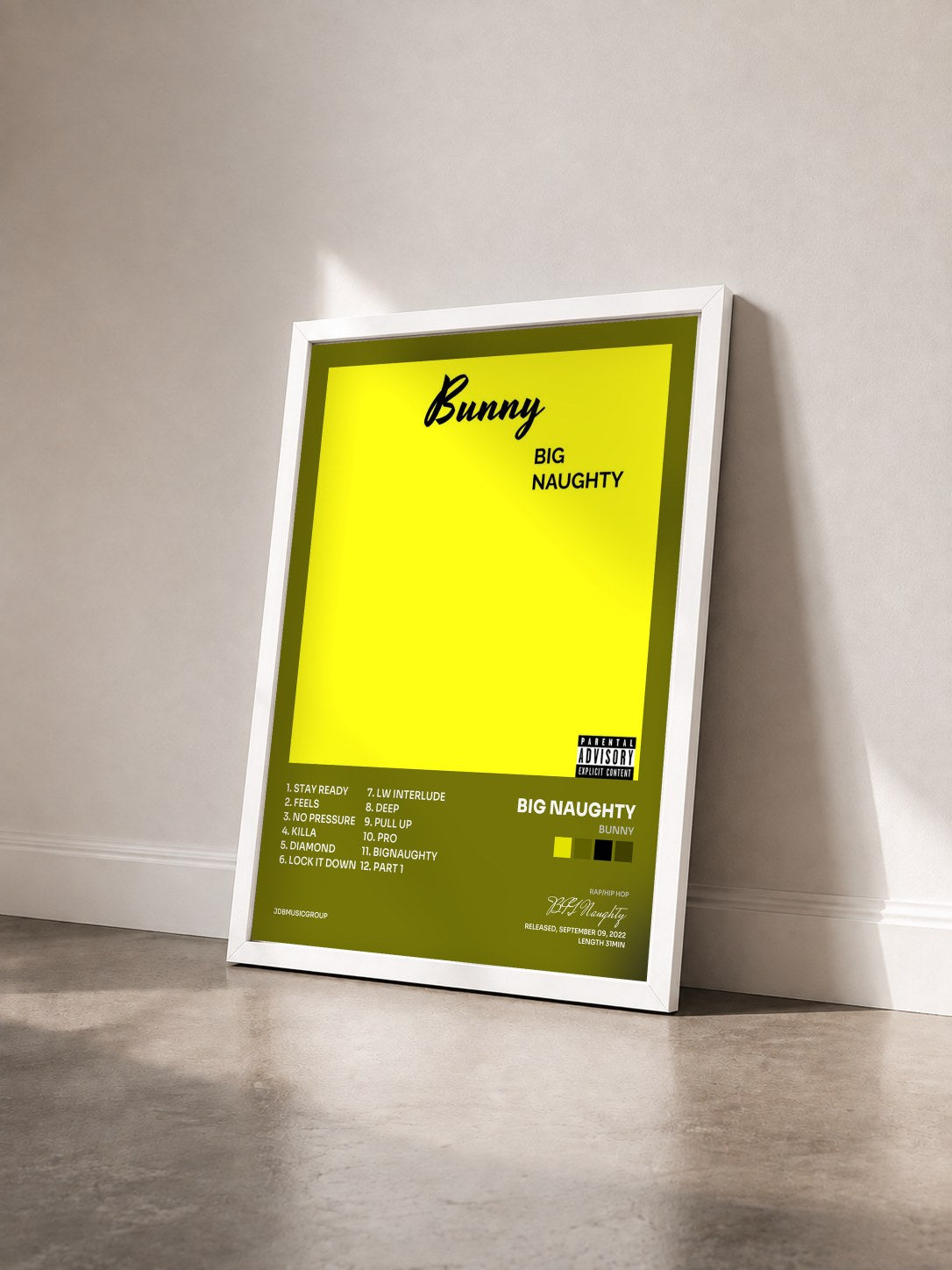 #blanc Tableau de l'album Bunny de BIG Naughty vu de trois quarts, cadre blanc