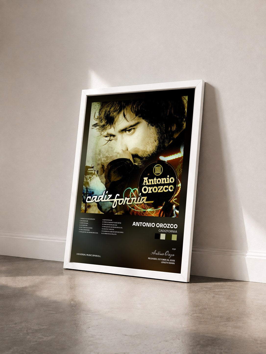 #blanc Tableau de l'album Cadizfornia de Antonio Orozco vu de trois quarts, cadre blanc