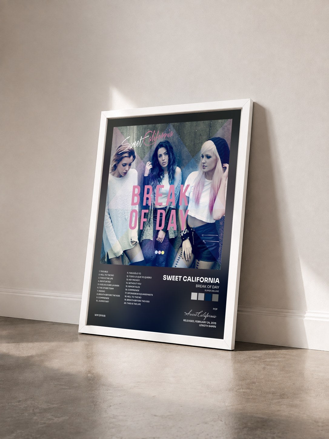 #blanc Tableau de l'album Break of Day (Super Deluxe) de Sweet California vu de trois quarts, cadre blanc