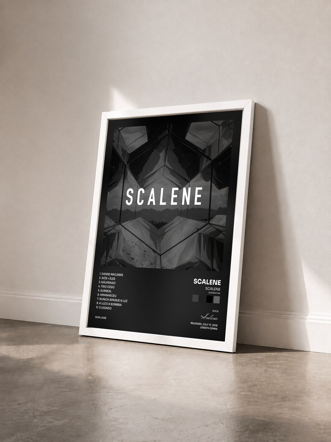 #blanc Tableau de l'album Scalene (Superstar): Trajetória de Scalene vu de trois quarts, cadre blanc