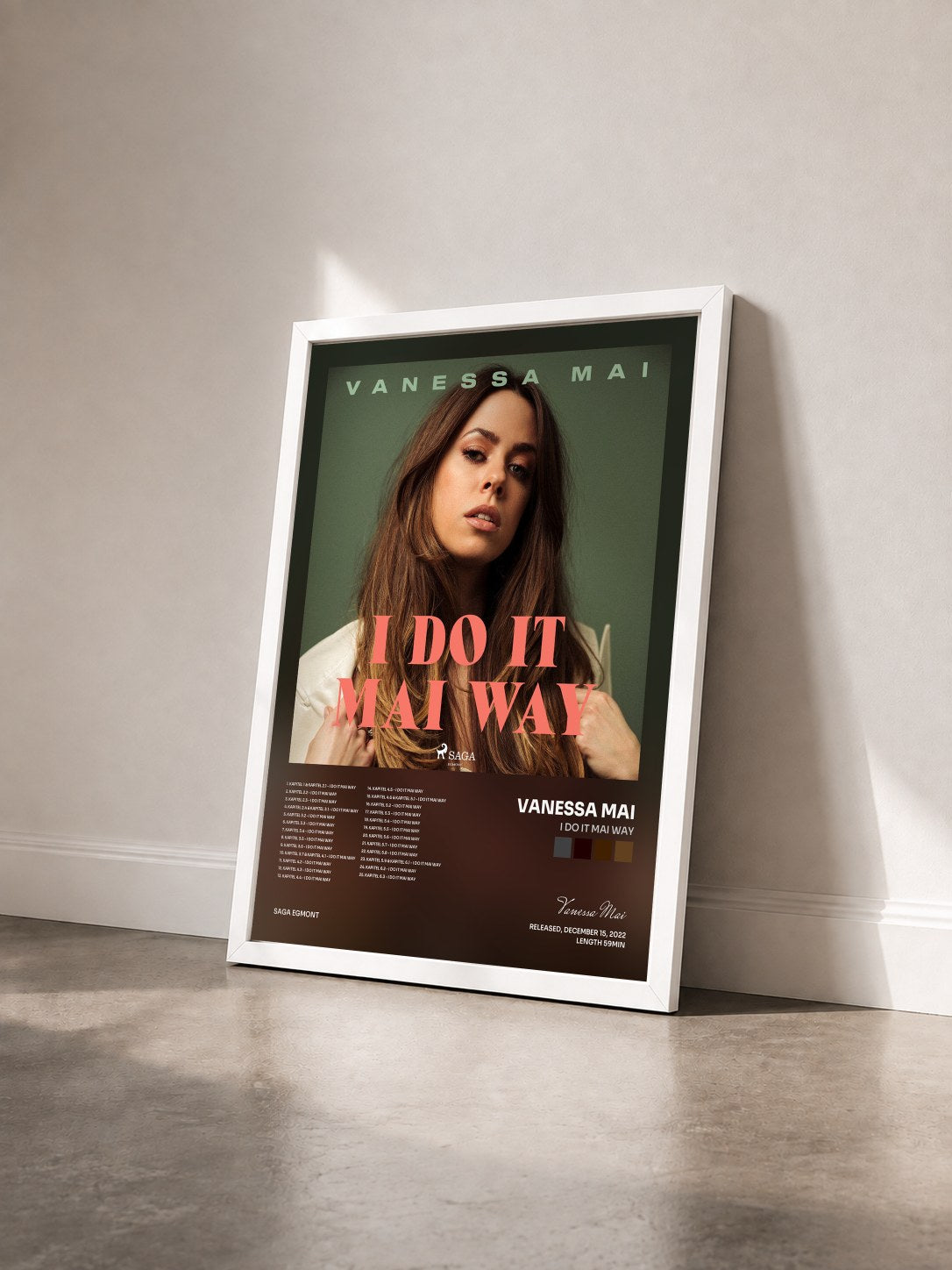 #blanc Tableau de l'album I Do It Mai Way de Vanessa Mai vu de trois quarts, cadre blanc