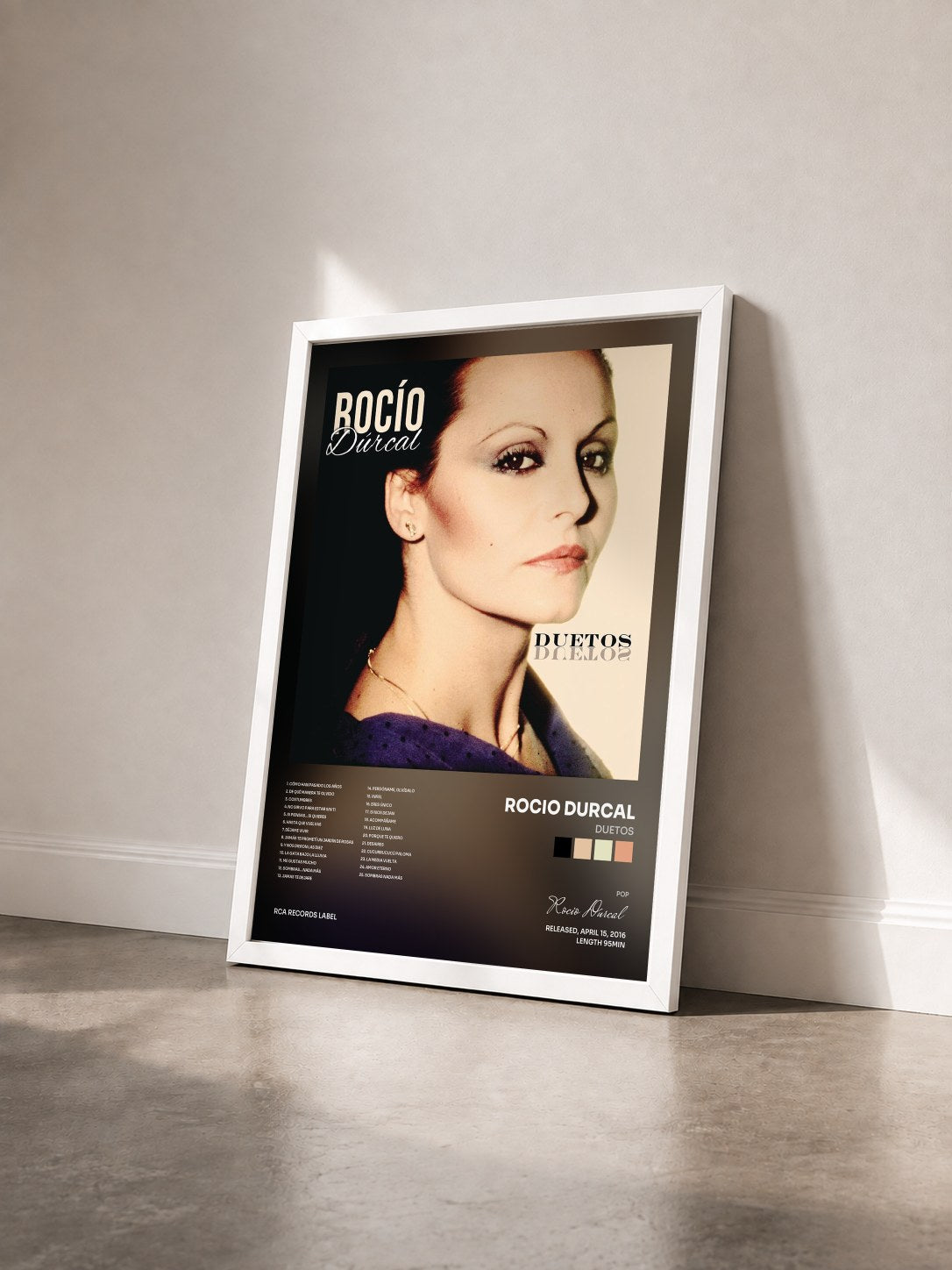 #blanc Tableau de l'album Duetos de Rocio Durcal vu de trois quarts, cadre blanc