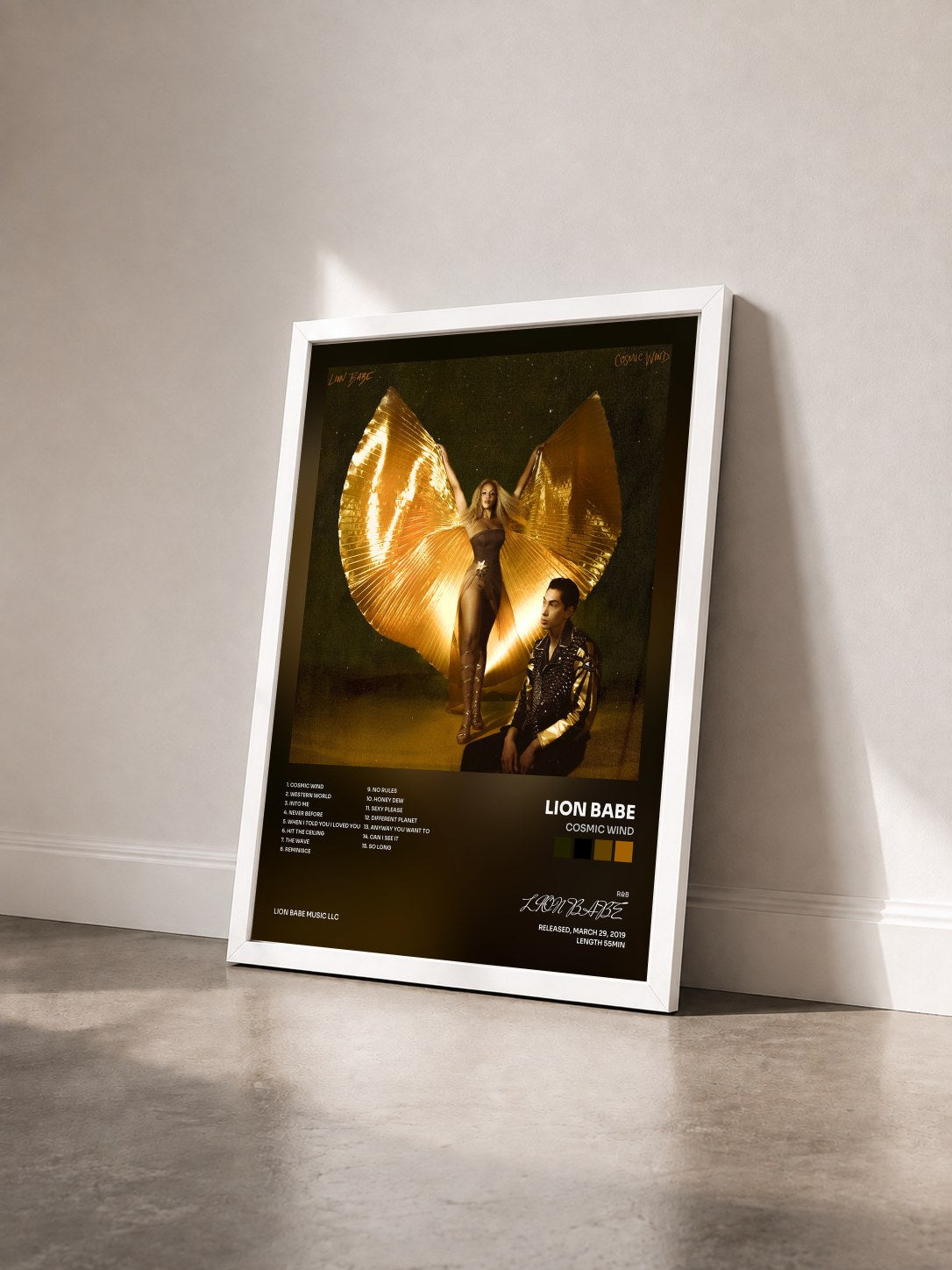 #blanc Tableau de l'album Cosmic Wind de LION BABE vu de trois quarts, cadre blanc