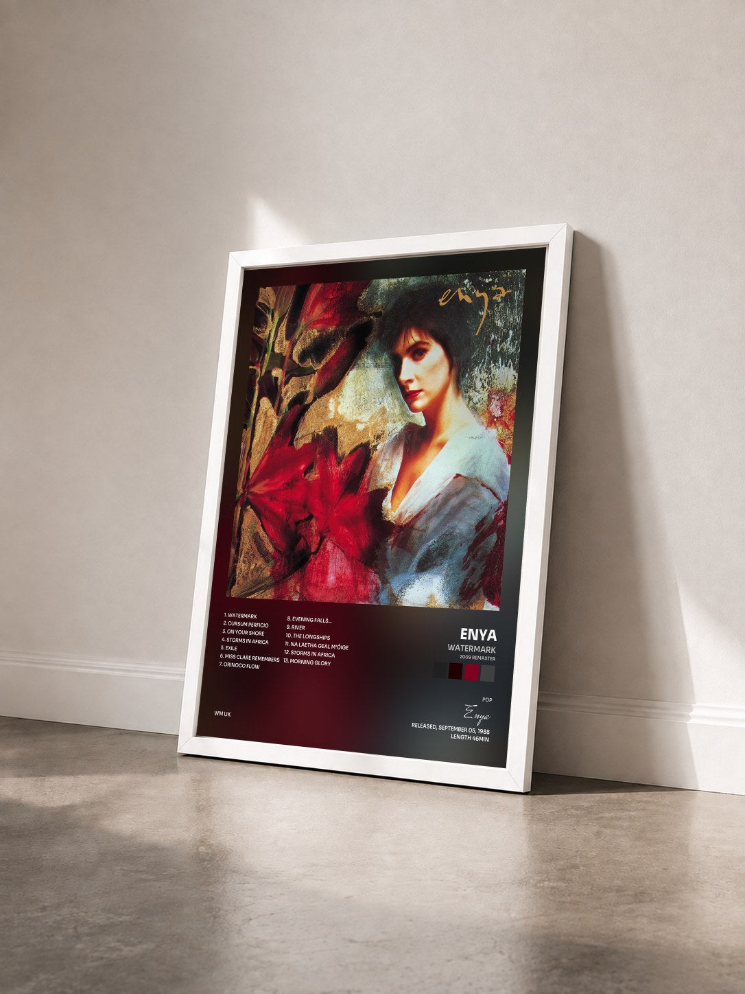 #blanc Tableau de l'album Watermark (2009 Remaster) de Enya vu de trois quarts, cadre blanc