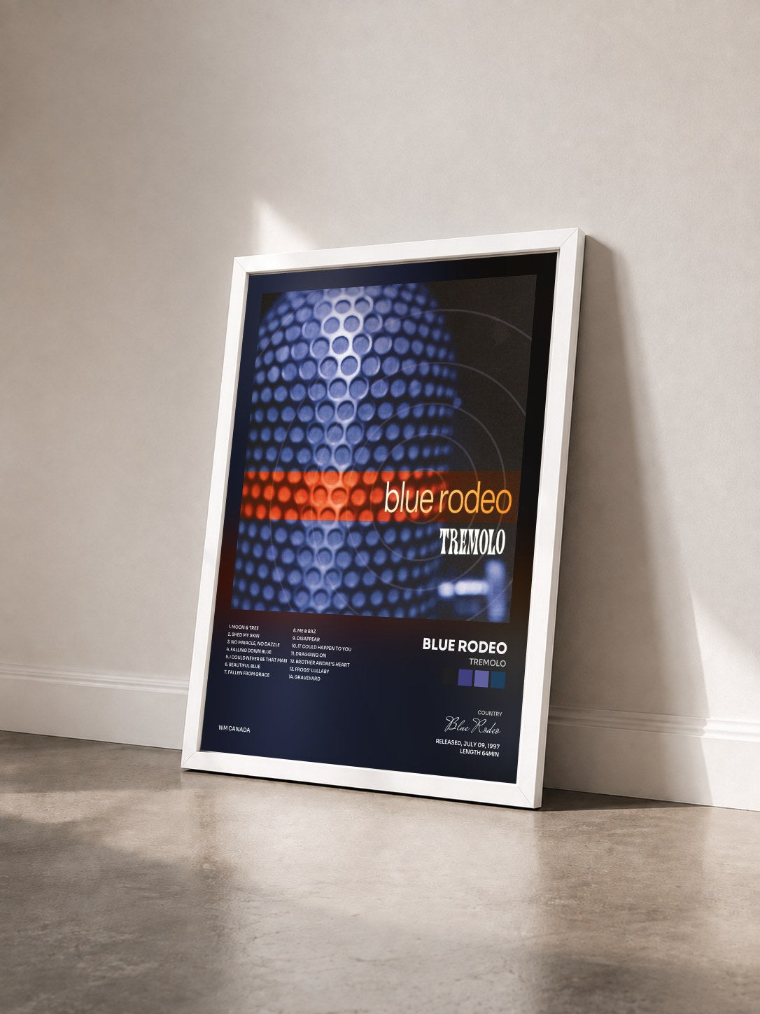 #blanc Tableau de l'album Tremolo de Blue Rodeo vu de trois quarts, cadre blanc