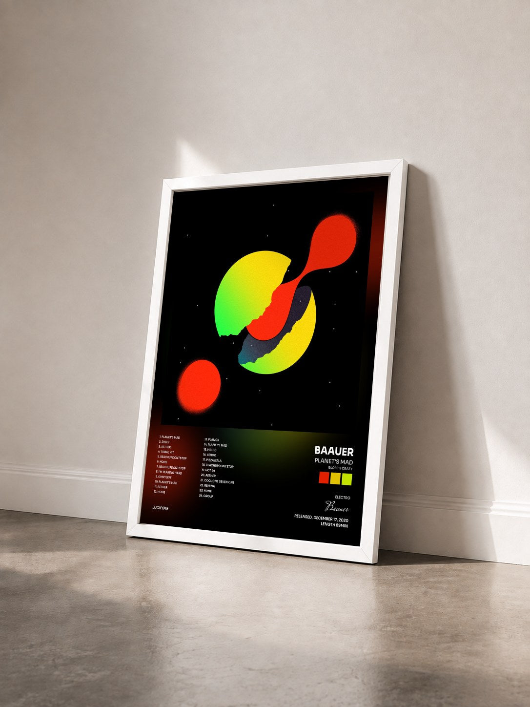 #blanc Tableau de l'album PLANET'S MAD (GLOBE'S CRAZY) de Baauer vu de trois quarts, cadre blanc