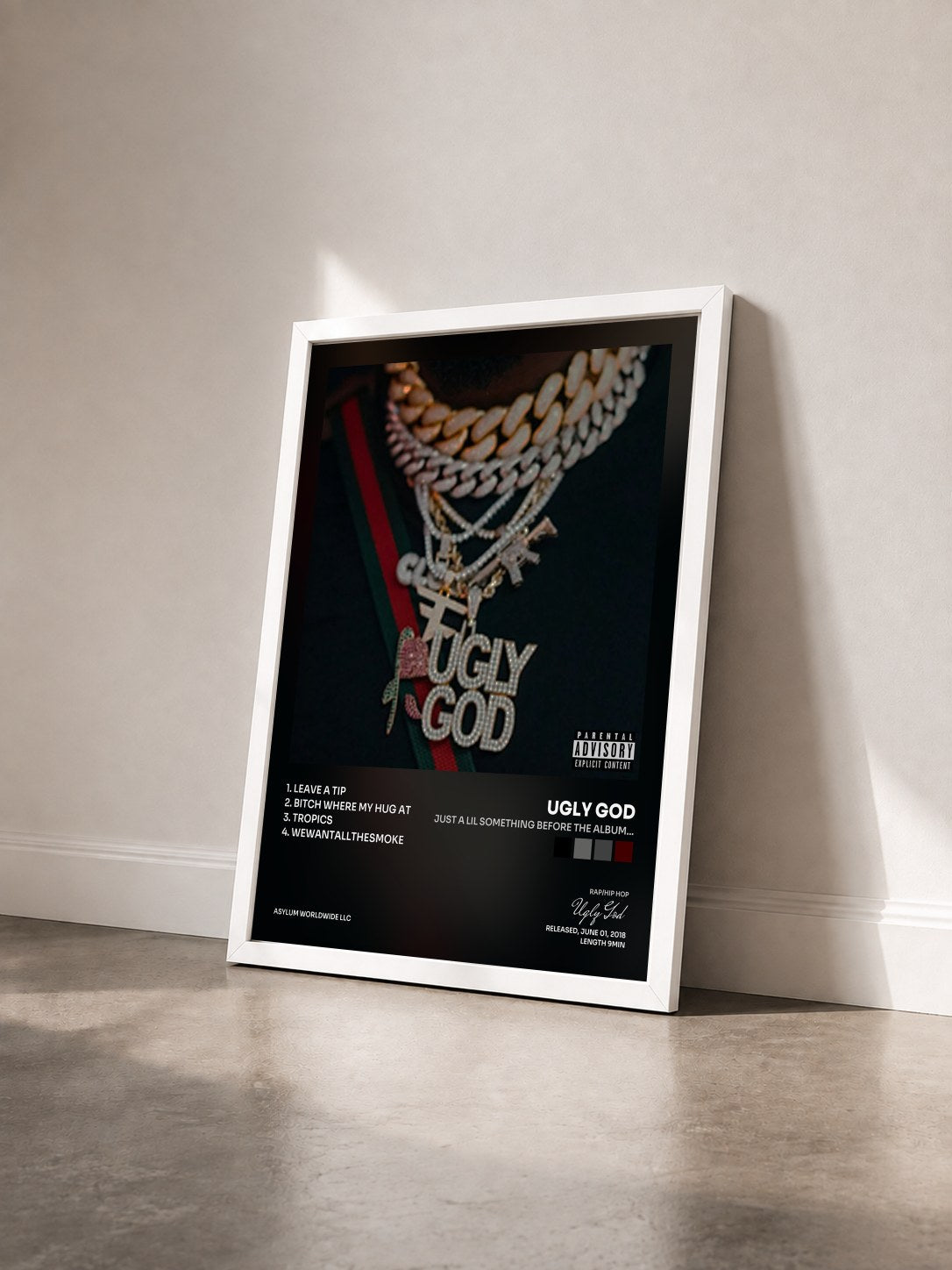 #blanc Tableau de l'album just a lil something before the album... de Ugly God vu de trois quarts, cadre blanc