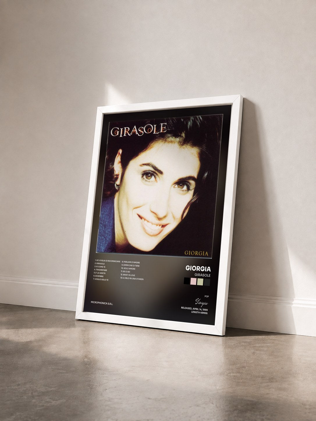 #blanc Tableau de l'album Girasole de Giorgia vu de trois quarts, cadre blanc