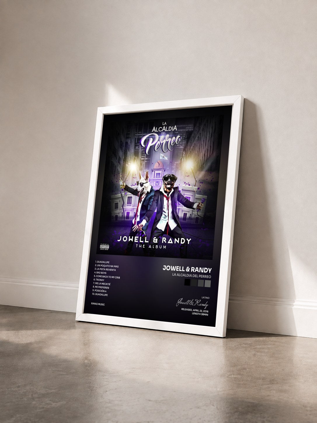 #blanc Tableau de l'album La Alcaldia Del Perreo de Jowell & Randy vu de trois quarts, cadre blanc