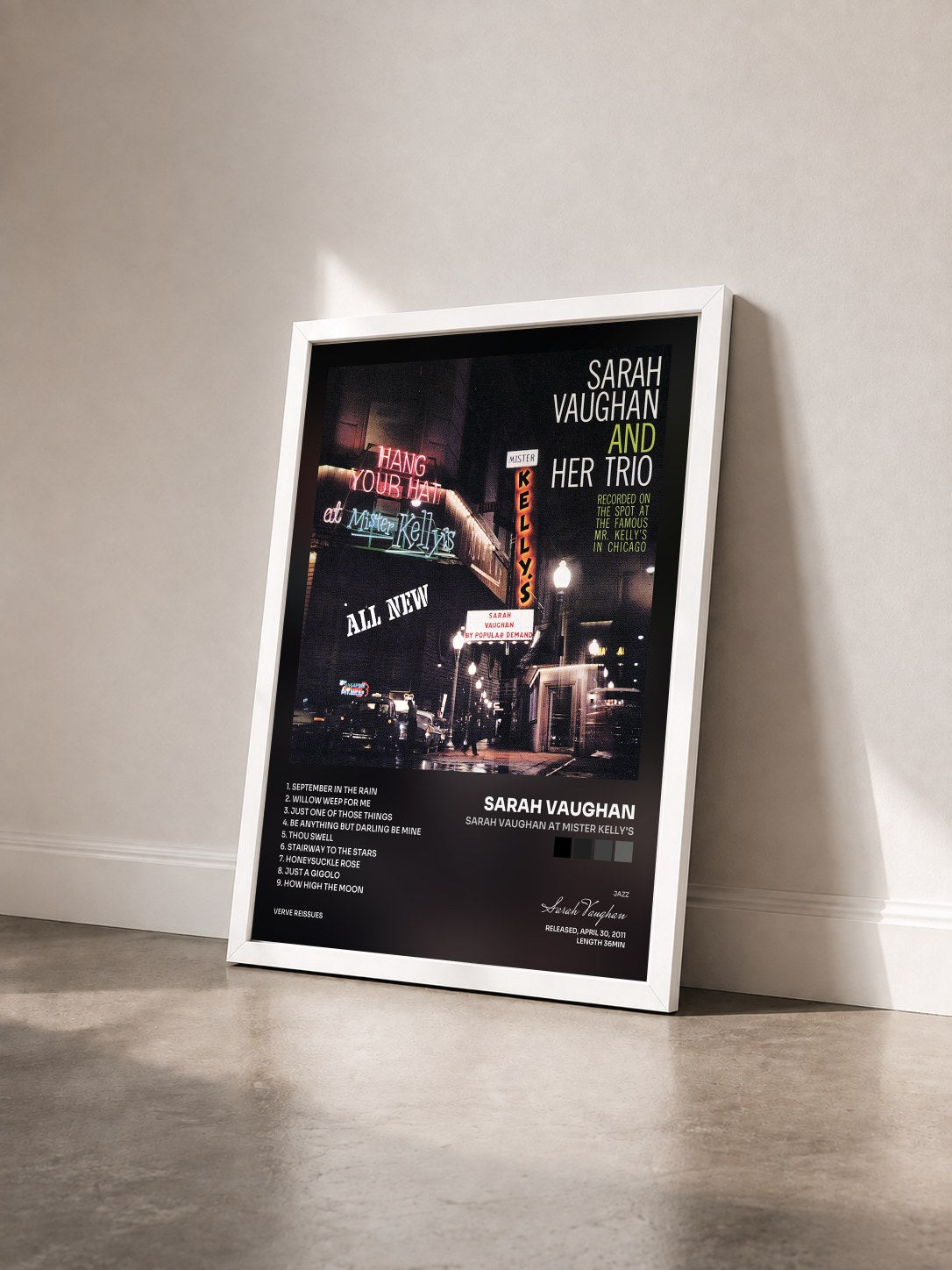 #blanc Tableau de l'album Sarah Vaughan At Mister Kelly's de Sarah Vaughan vu de trois quarts, cadre blanc