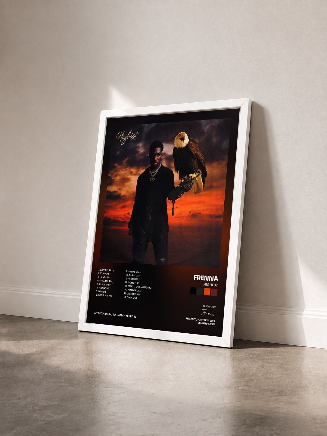 #blanc Tableau de l'album Highest de Frenna vu de trois quarts, cadre blanc