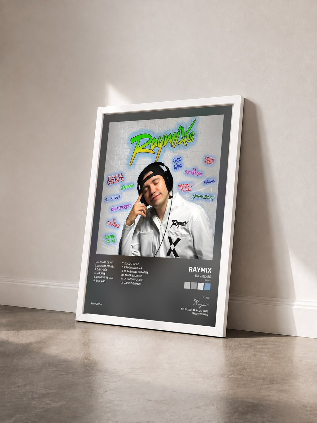 #blanc Tableau de l'album RAYMIXes (Remix) de Raymix vu de trois quarts, cadre blanc
