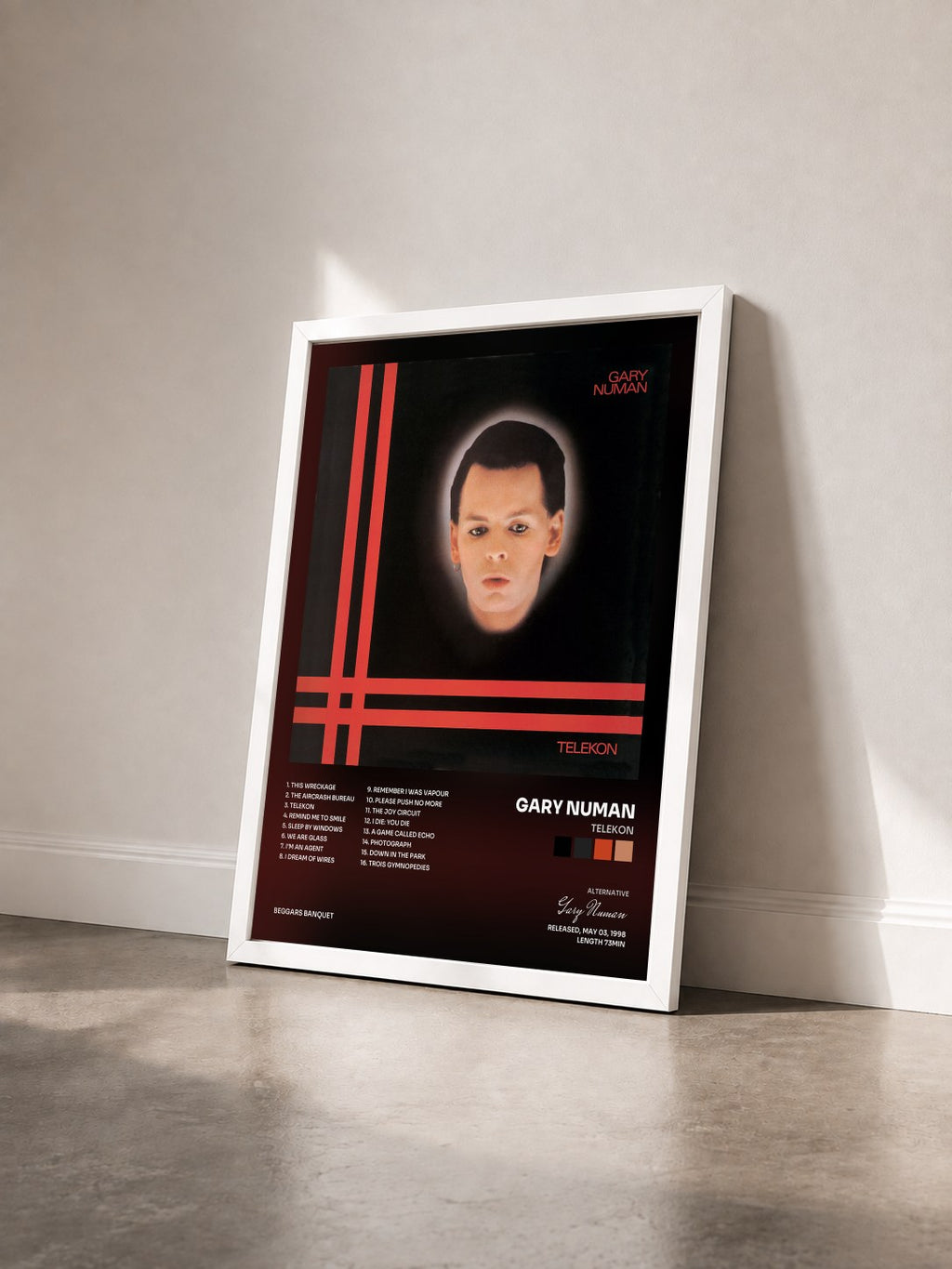 #blanc Tableau de l'album Telekon de Gary Numan vu de trois quarts, cadre blanc