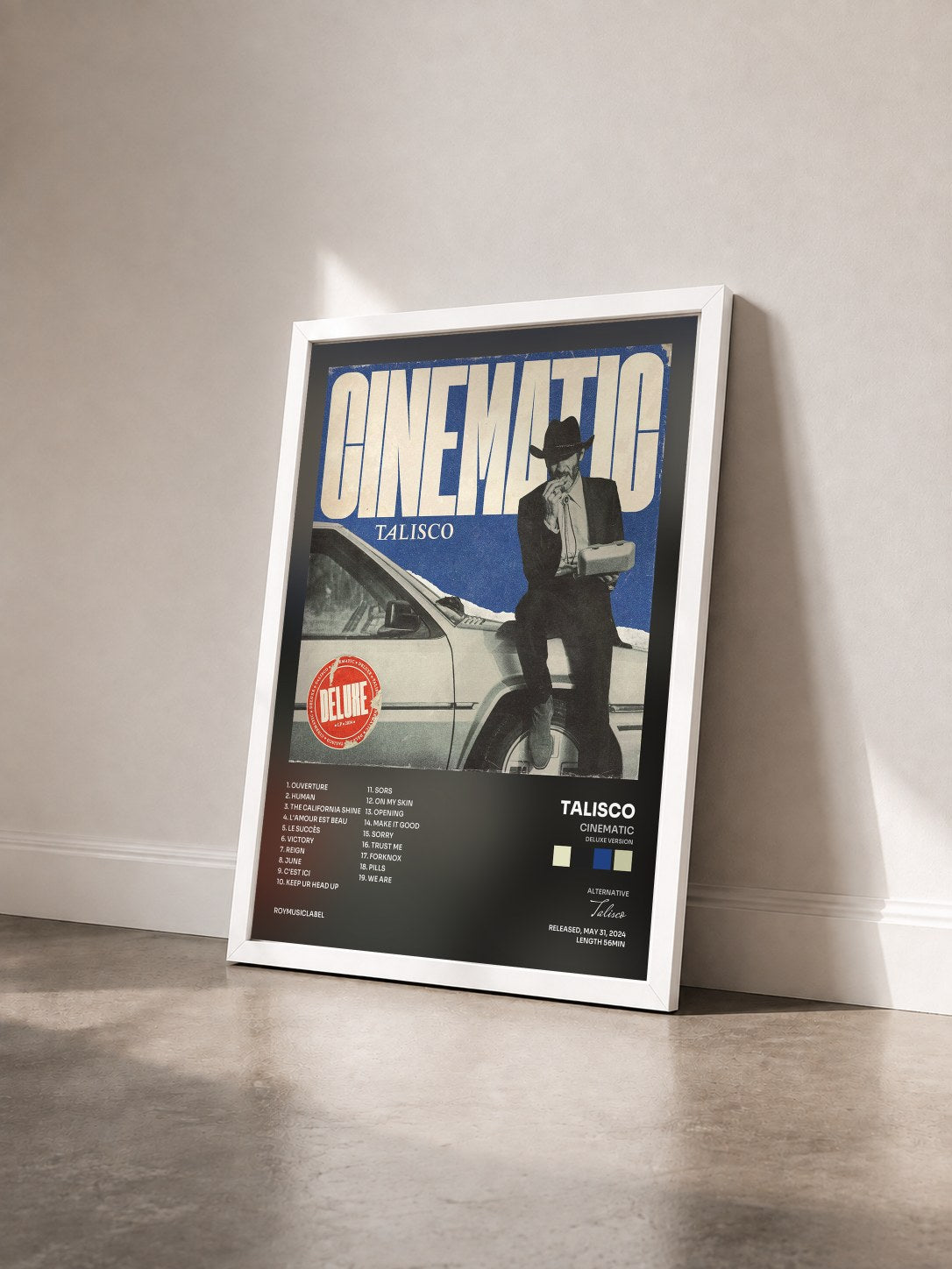 #blanc Tableau de l'album Cinematic (Deluxe Version) de Talisco vu de trois quarts, cadre blanc