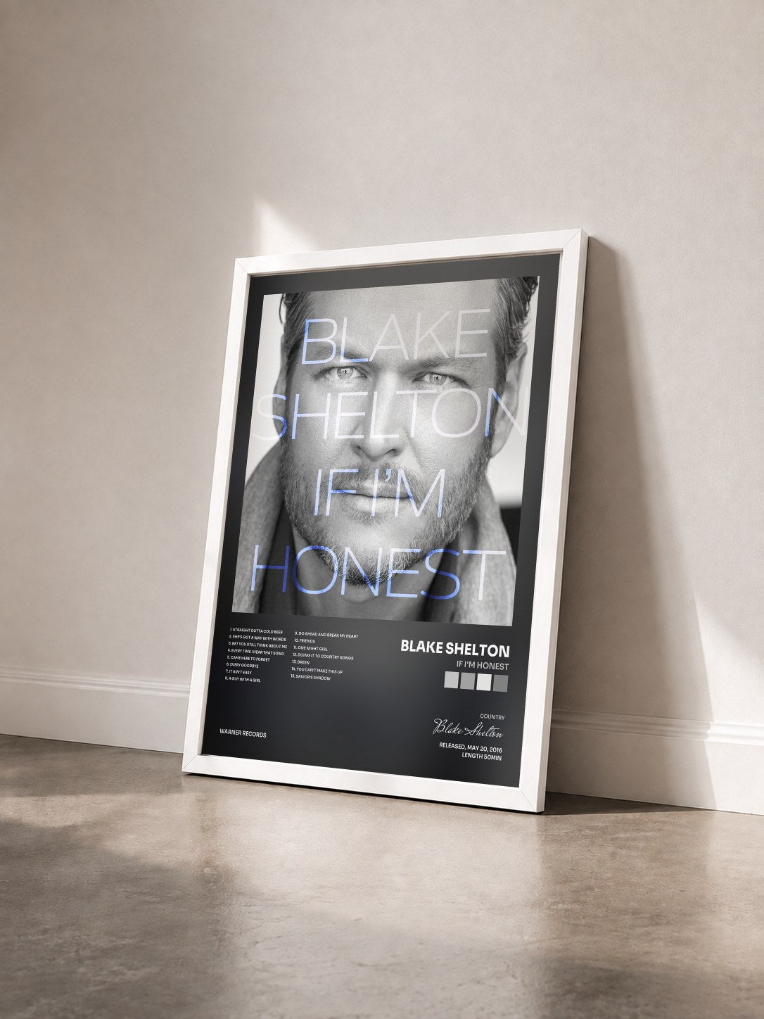 #blanc Tableau de l'album If I'm Honest de Blake Shelton vu de trois quarts, cadre blanc