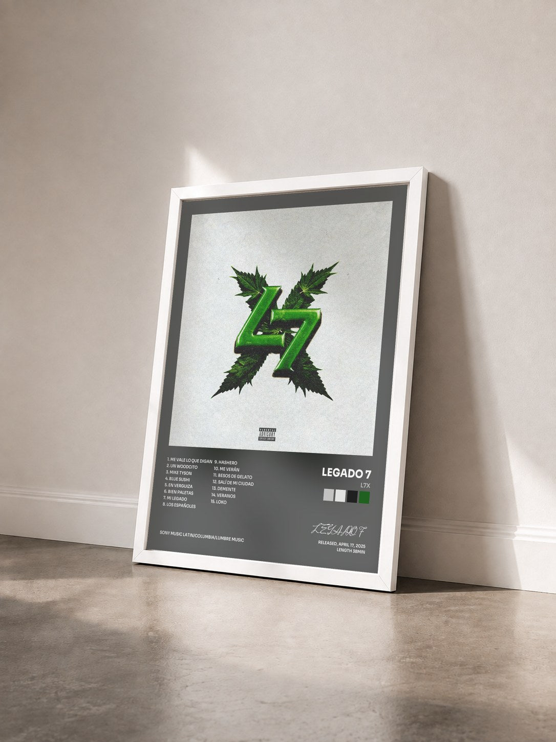 #blanc Tableau de l'album L7X de LEGADO 7 vu de trois quarts, cadre blanc