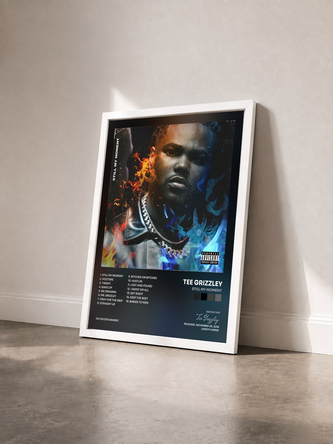 #blanc Tableau de l'album Still My Moment de Tee Grizzley vu de trois quarts, cadre blanc