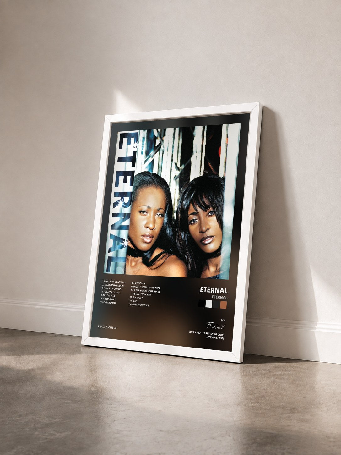 #blanc Tableau de l'album Eternal de Eternal vu de trois quarts, cadre blanc