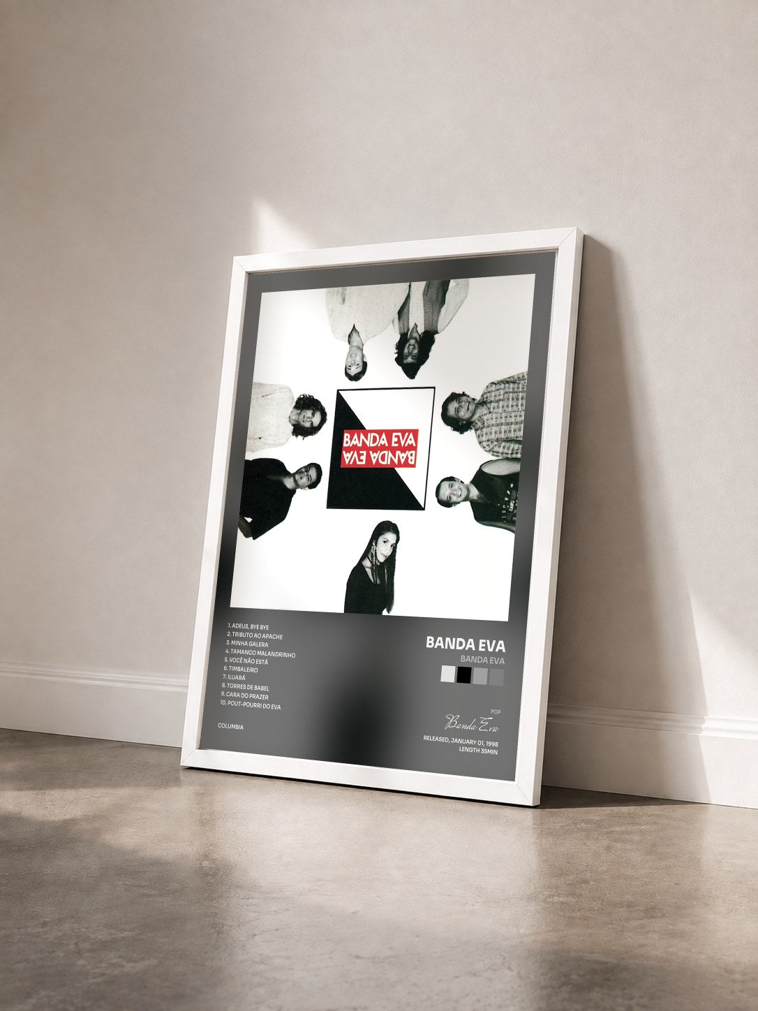 #blanc Tableau de l'album Banda Eva de Banda Eva vu de trois quarts, cadre blanc