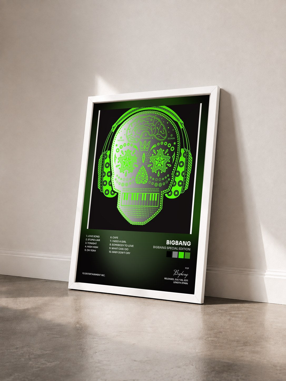#blanc Tableau de l'album BIGBANG Special Edition de Bigbang vu de trois quarts, cadre blanc