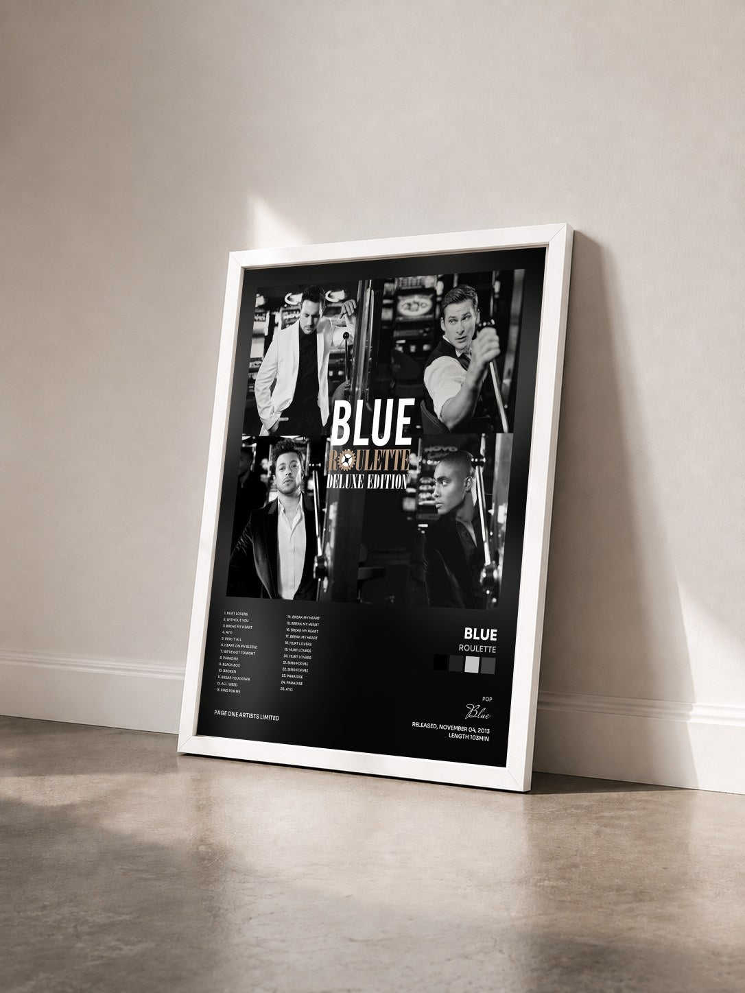 #blanc Tableau de l'album Roulette de Blue vu de trois quarts, cadre blanc